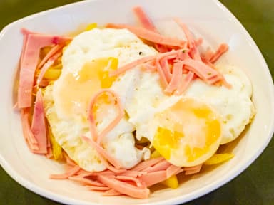 Huevos Rotos con Papas Fritas