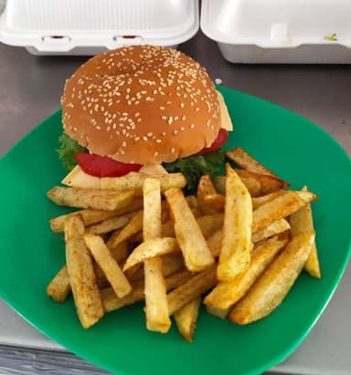 Hamburguesa con Papas a la Francesa