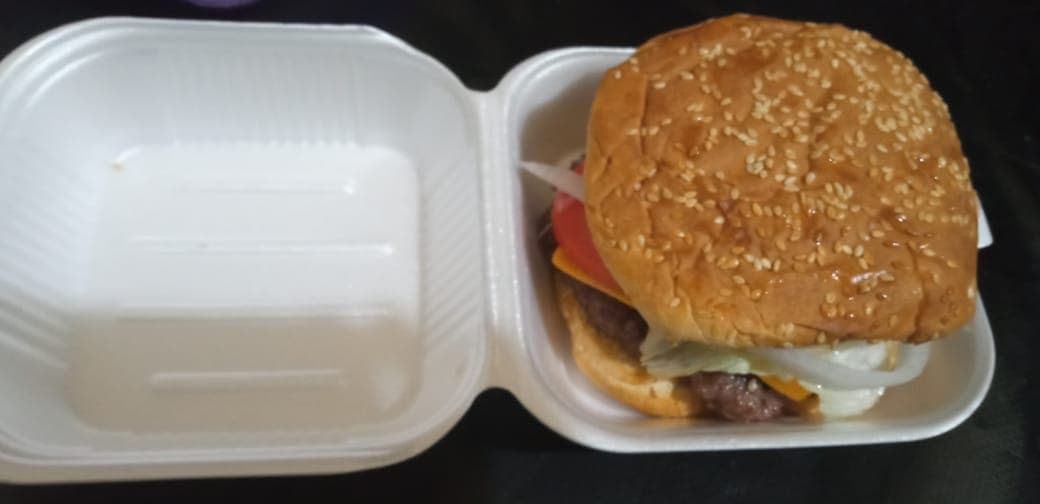 Hamburguesa Chica Clásica*