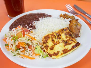 Casado Vegetariano + Refresco