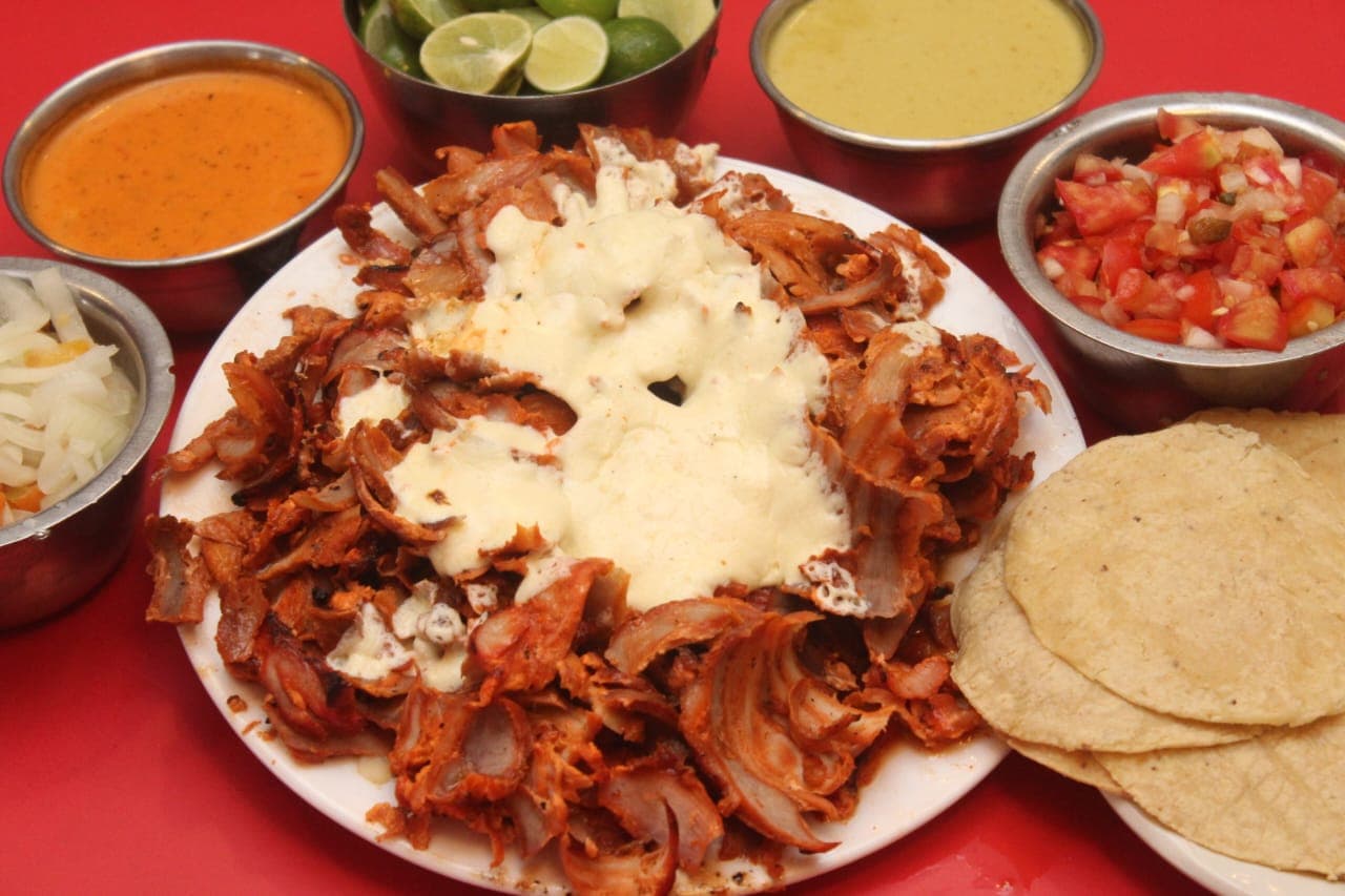 1/2 Pastor con queso