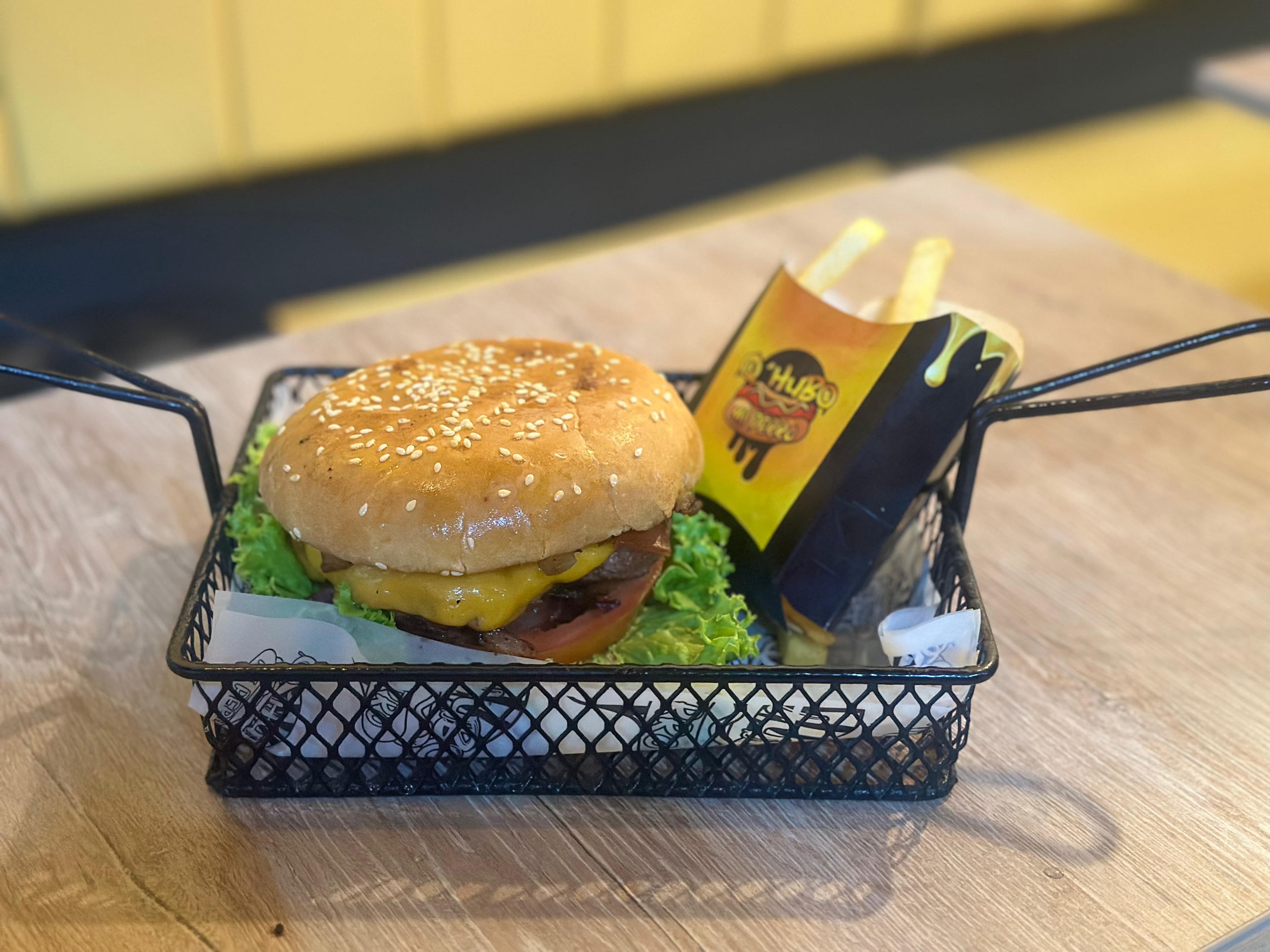 Hamburguesa la Doble Carne en Combo