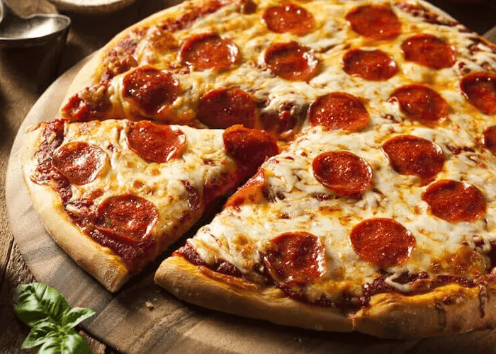 Pizza Grande Peperoni+ Coca Gratis de 1.35