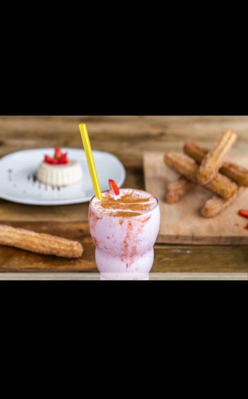 Combo Churro Relleno y chocomilk
