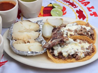 Orden de 4 Tacos de Costilla con Queso y Papa