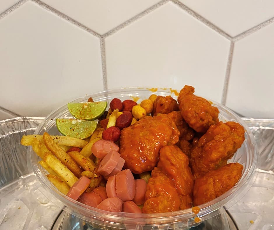 Papas Gusgeras con Boneless