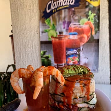 Torre de Mariscos- Medio Litro