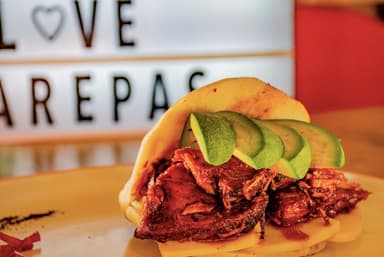 Arepa de Asado Negro