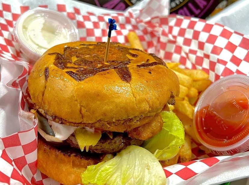 La Casa De La Hamburguesa