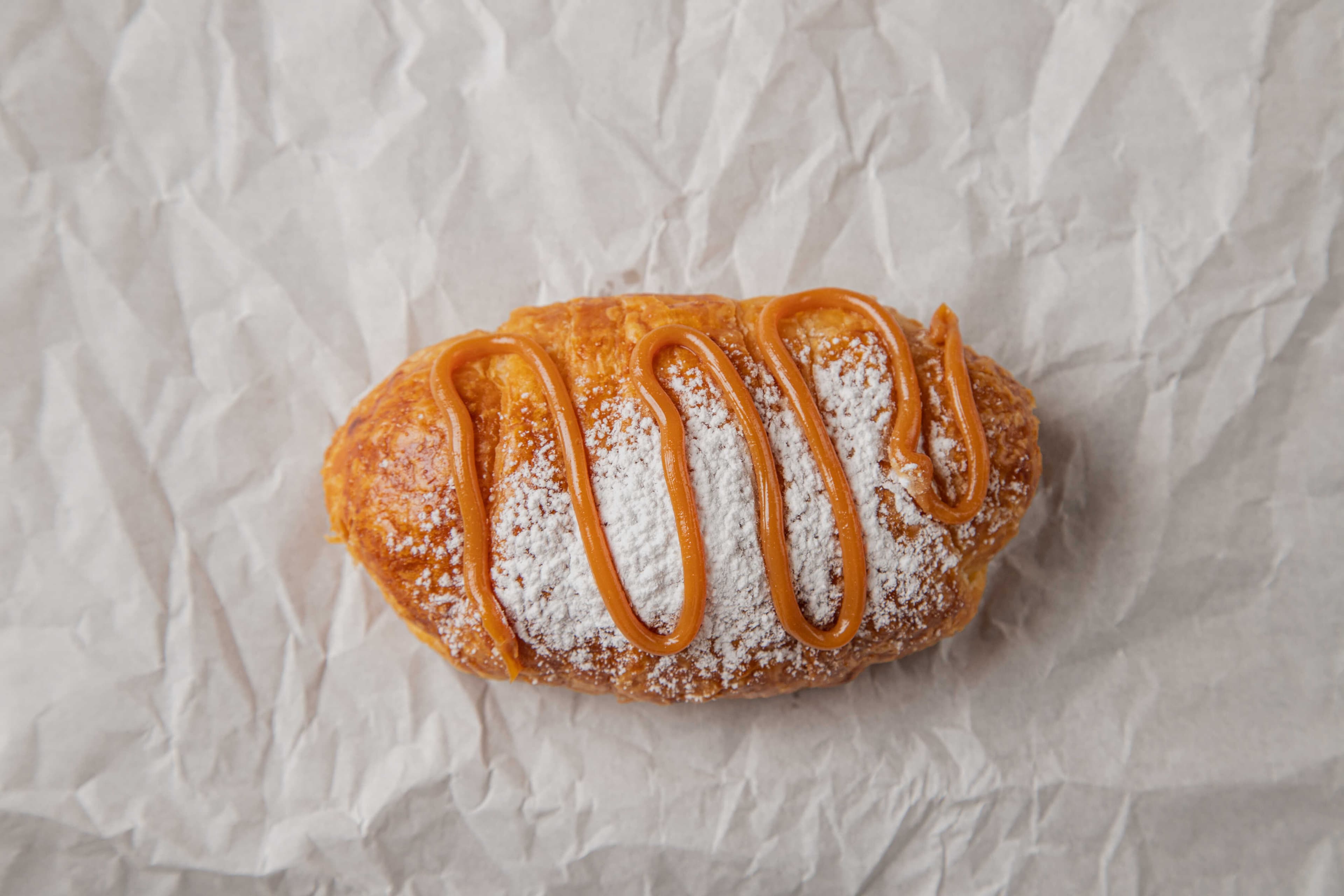 Croissant Arequipe y Queso