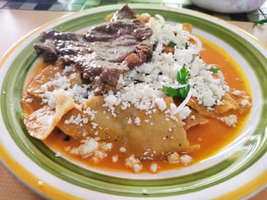 CHILAQUILES ROJOS