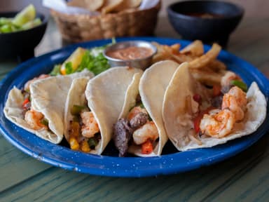 Tacos Mar & Tierra