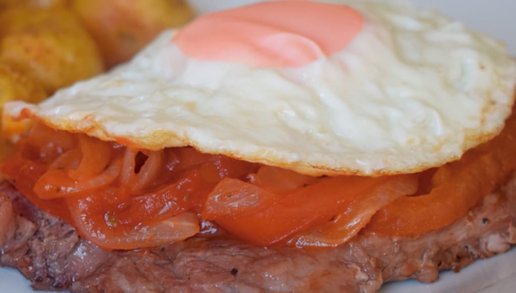 Bistec a Caballo