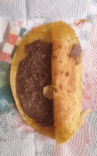Taco de Mole Rojo con Pollo