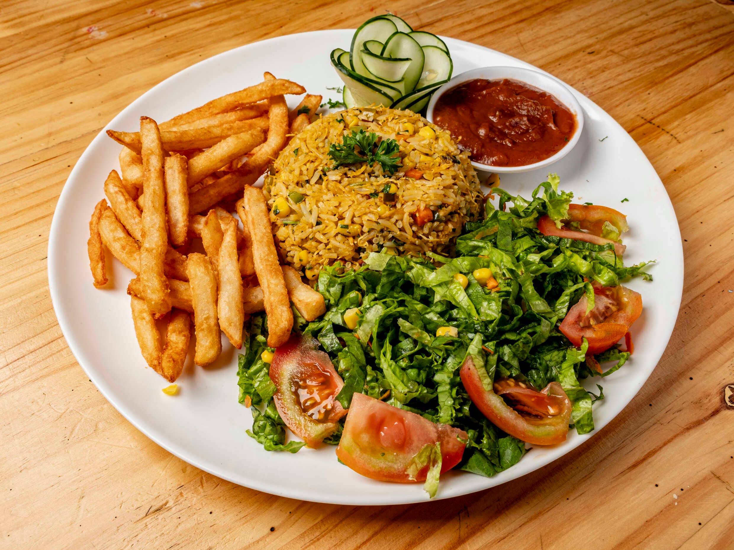 Arroz Con Pollo + Papas Fritas