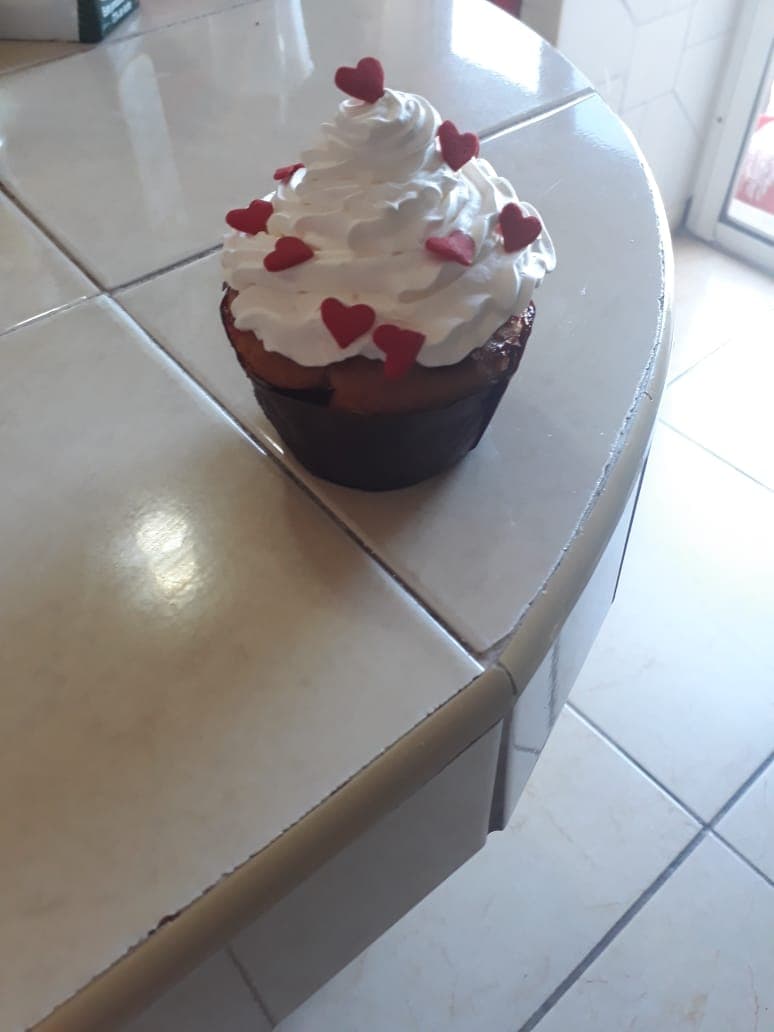 CAJA DE 4 CUPCAKES DECORADOS