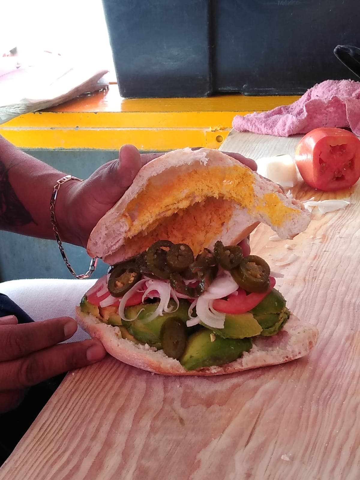 Lonche de Aguacate