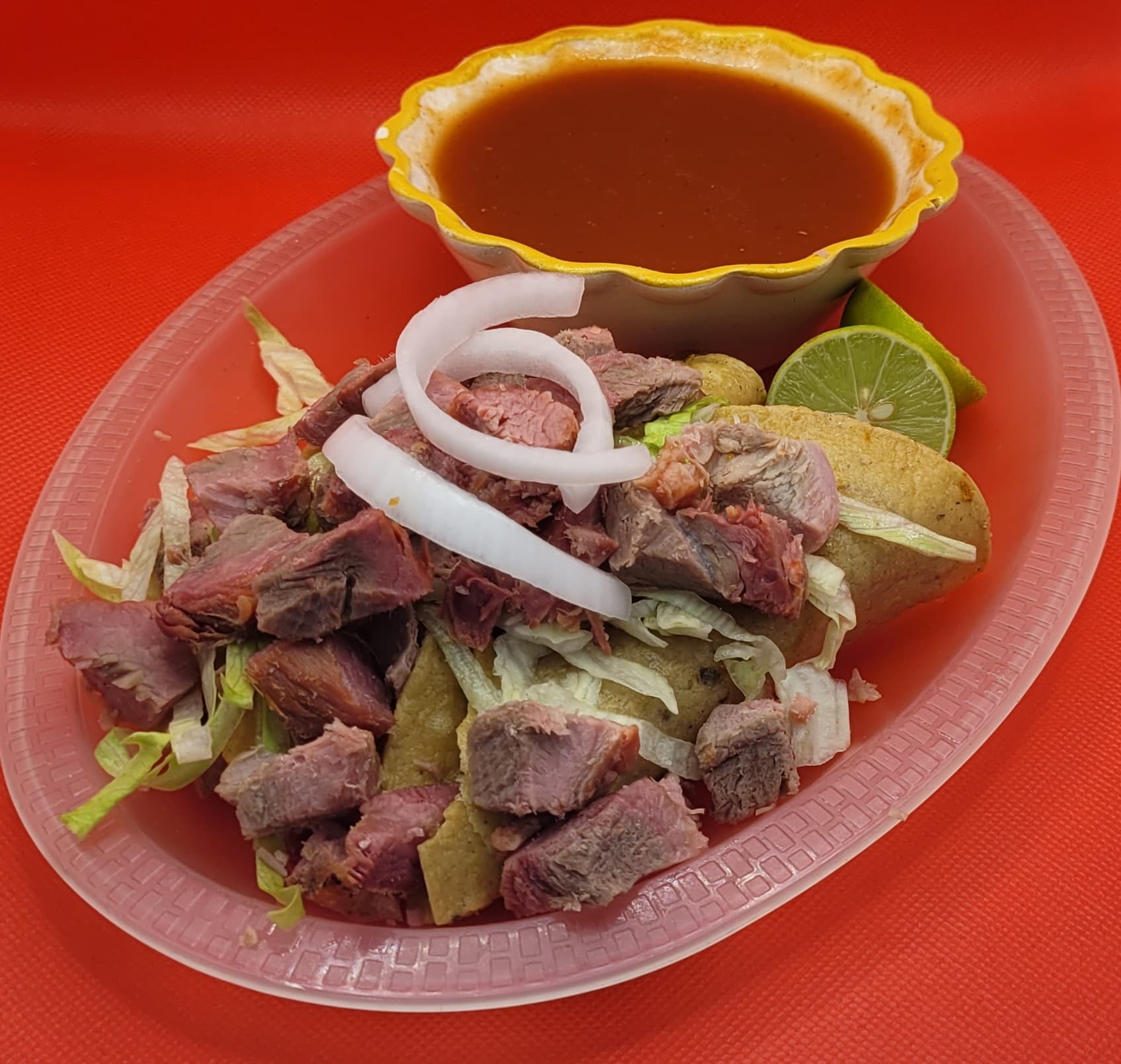 Taco Dorado con Carnitas