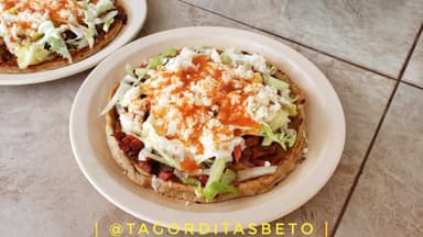 Sope Esp Chicharrón en Salsa
