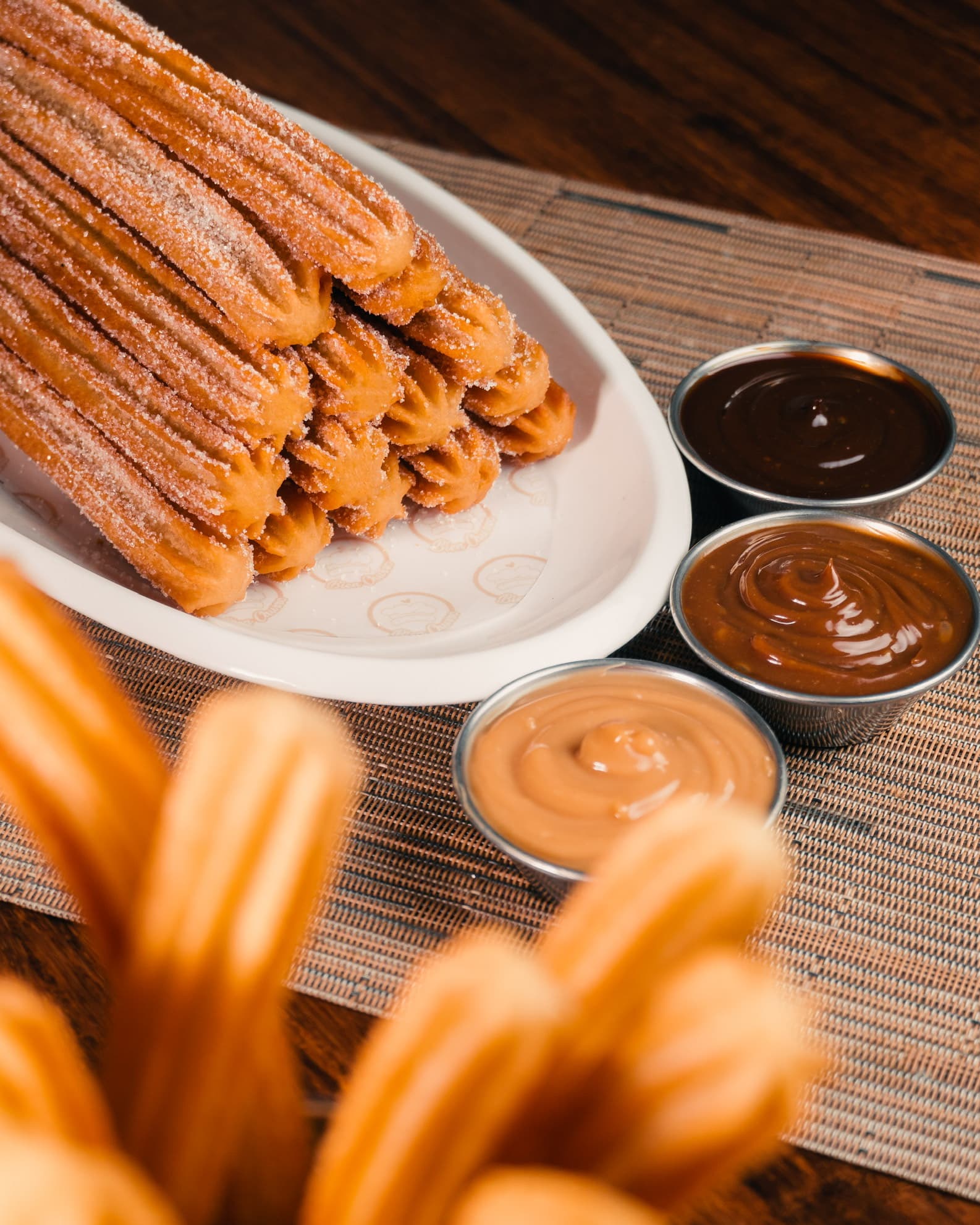 Churros x40 + 6 Dips 2oz Para Compartir
