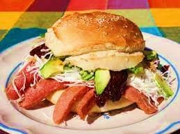 Cemita de Salchicha