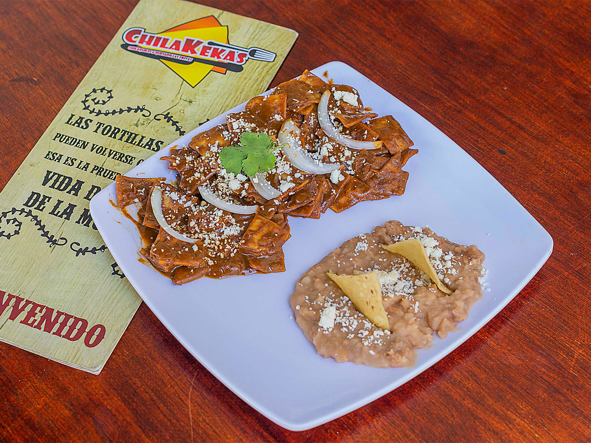 Chilaquiles Enmolados