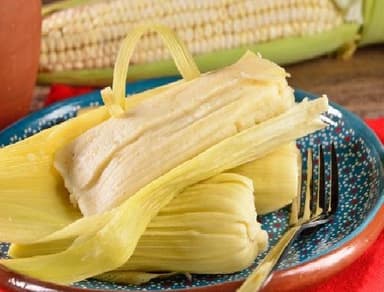 Tamal de Elote Sencillo