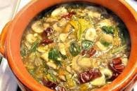 Caldo Hongo de Oro con Pollo