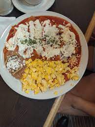 Combo - Chilaquiles con Huevo + Agua de sabor casa