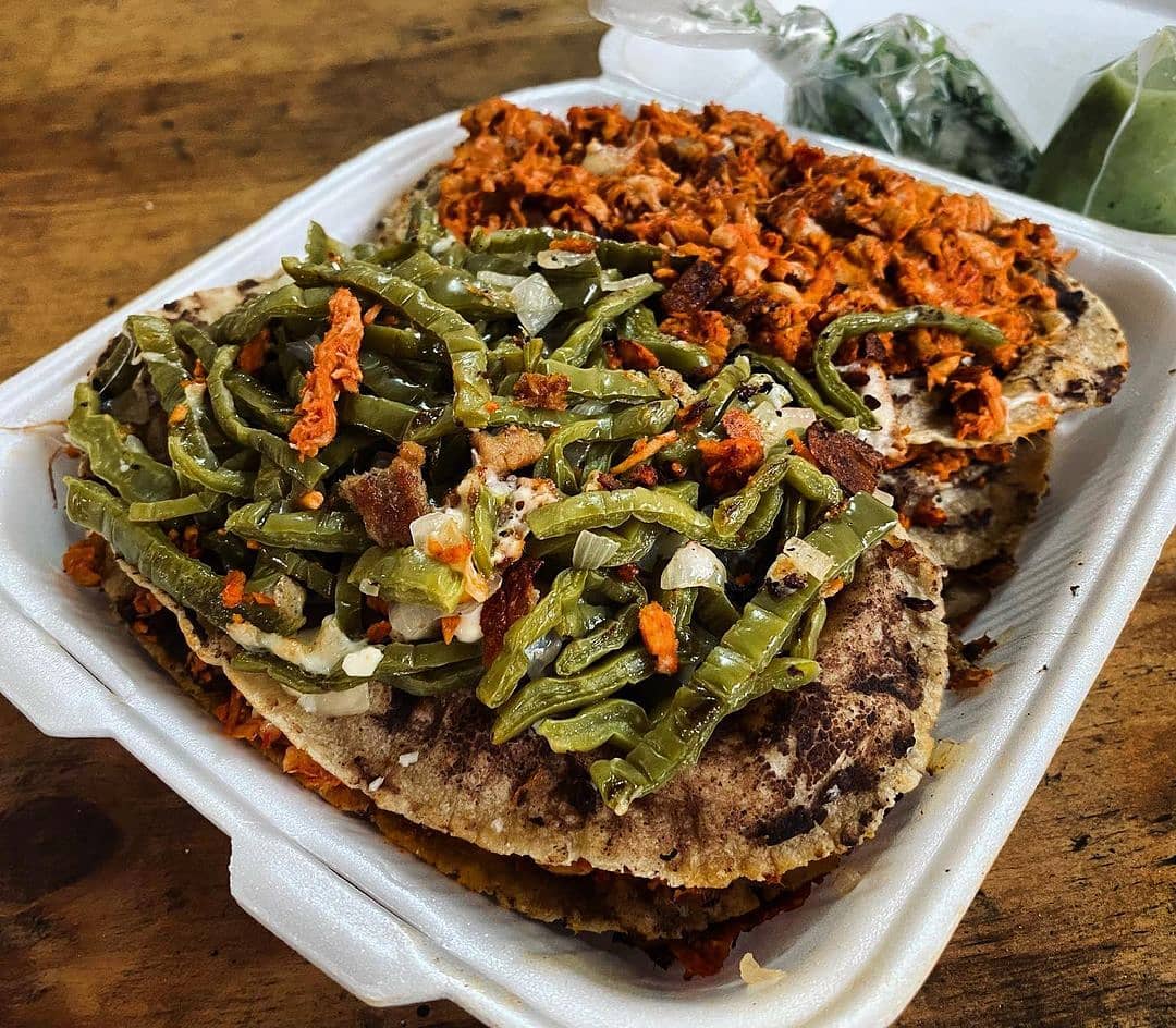 Huarache de Longaniza