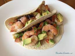 Tacos De Camarón + Agua Fresca