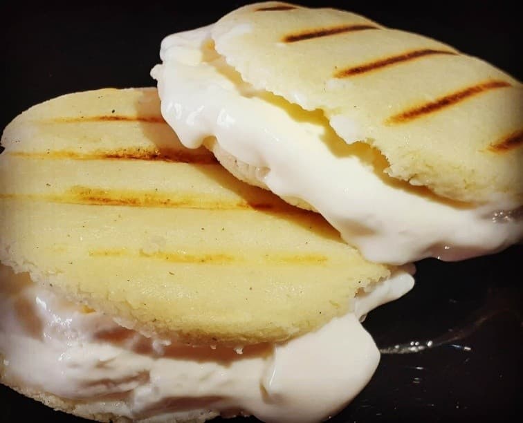 2x1 Arepas de Queso Mozzarella