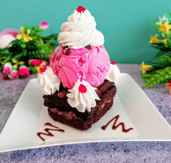 Brownie con Helado