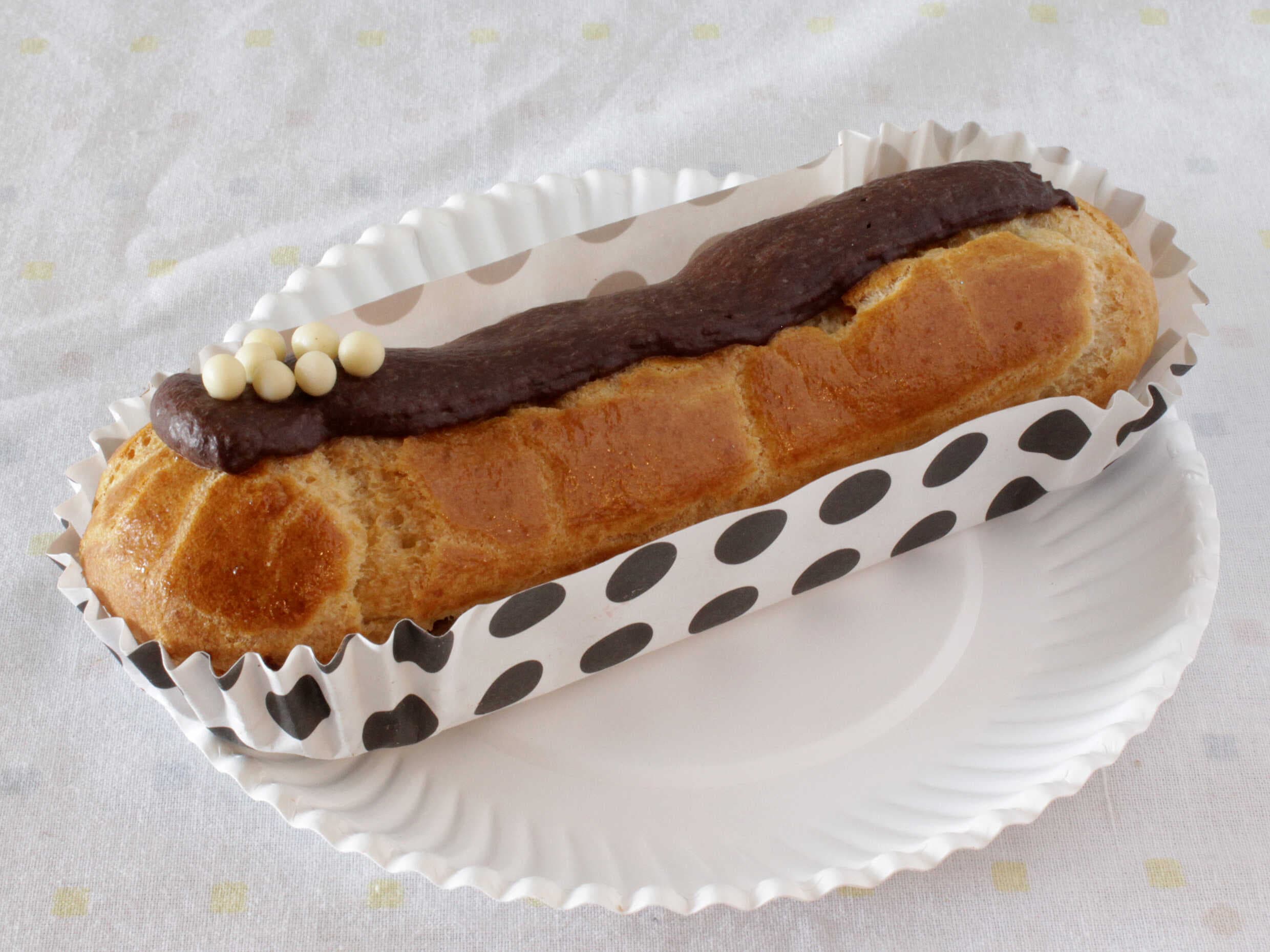 Eclair De Chocolate