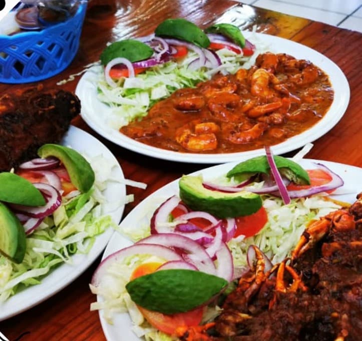 Filete Relleno de Mariscos Mixiote