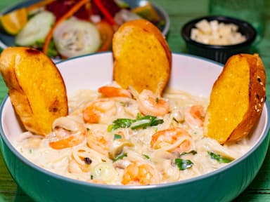 Espagueti con Camarones