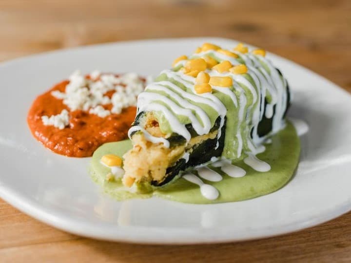 Chile Relleno de Pastel de Elote