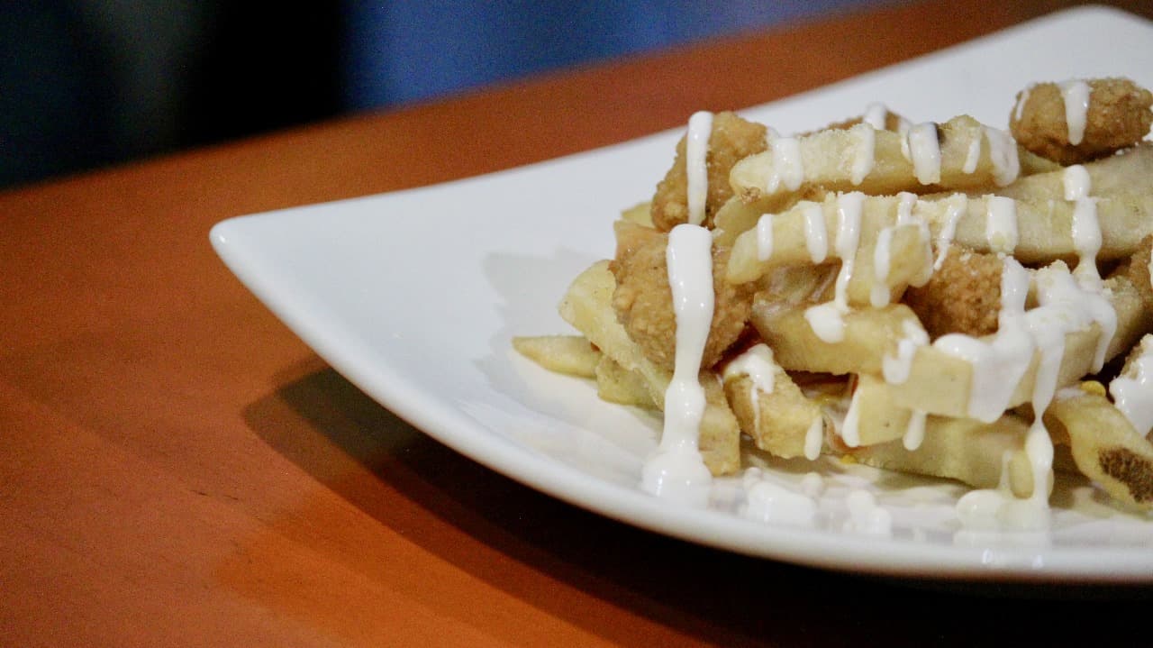 Papas con Palomitas de Pollo