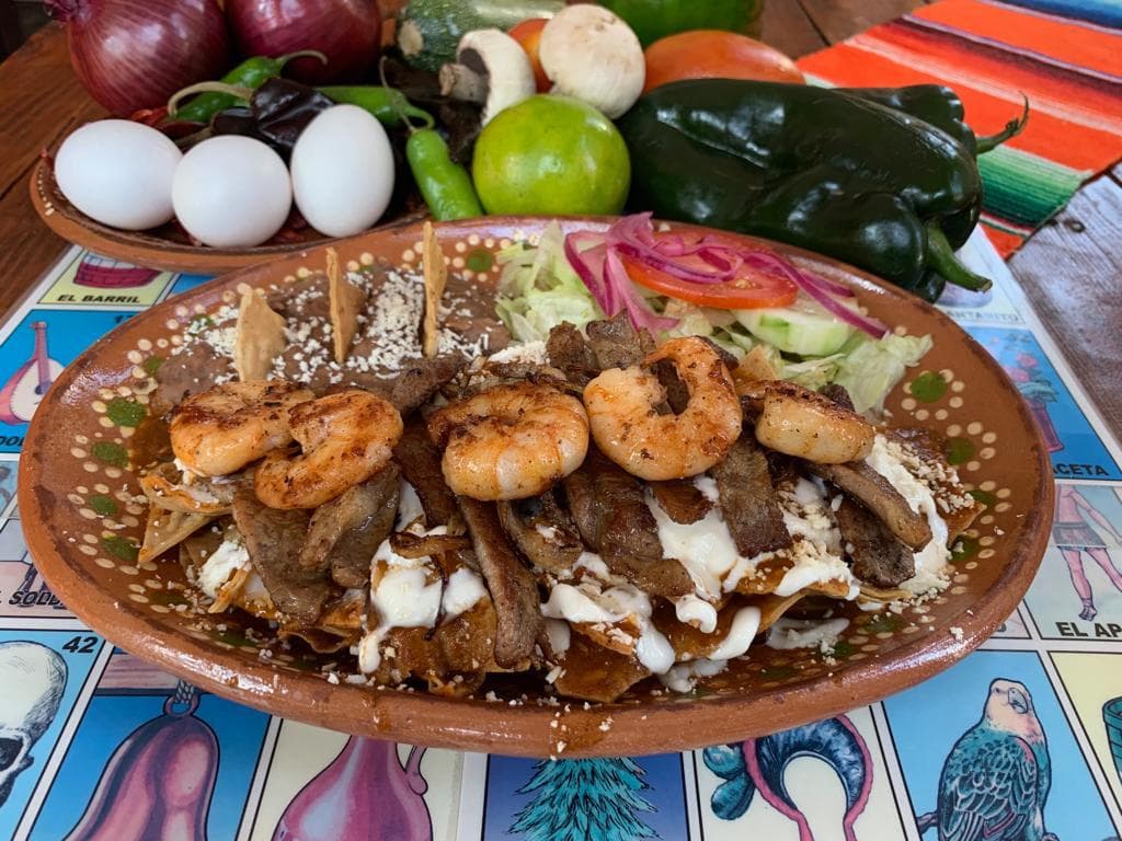 Chilaquiles Mar y Tierra