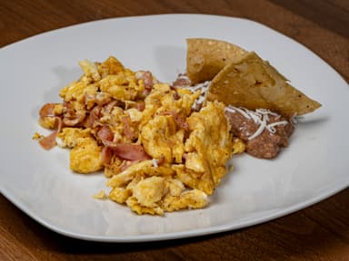 Huevos con Jamón