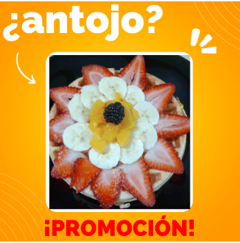 Waffle Fresa, Plátano, Durazno en Almíbar y Zarzam