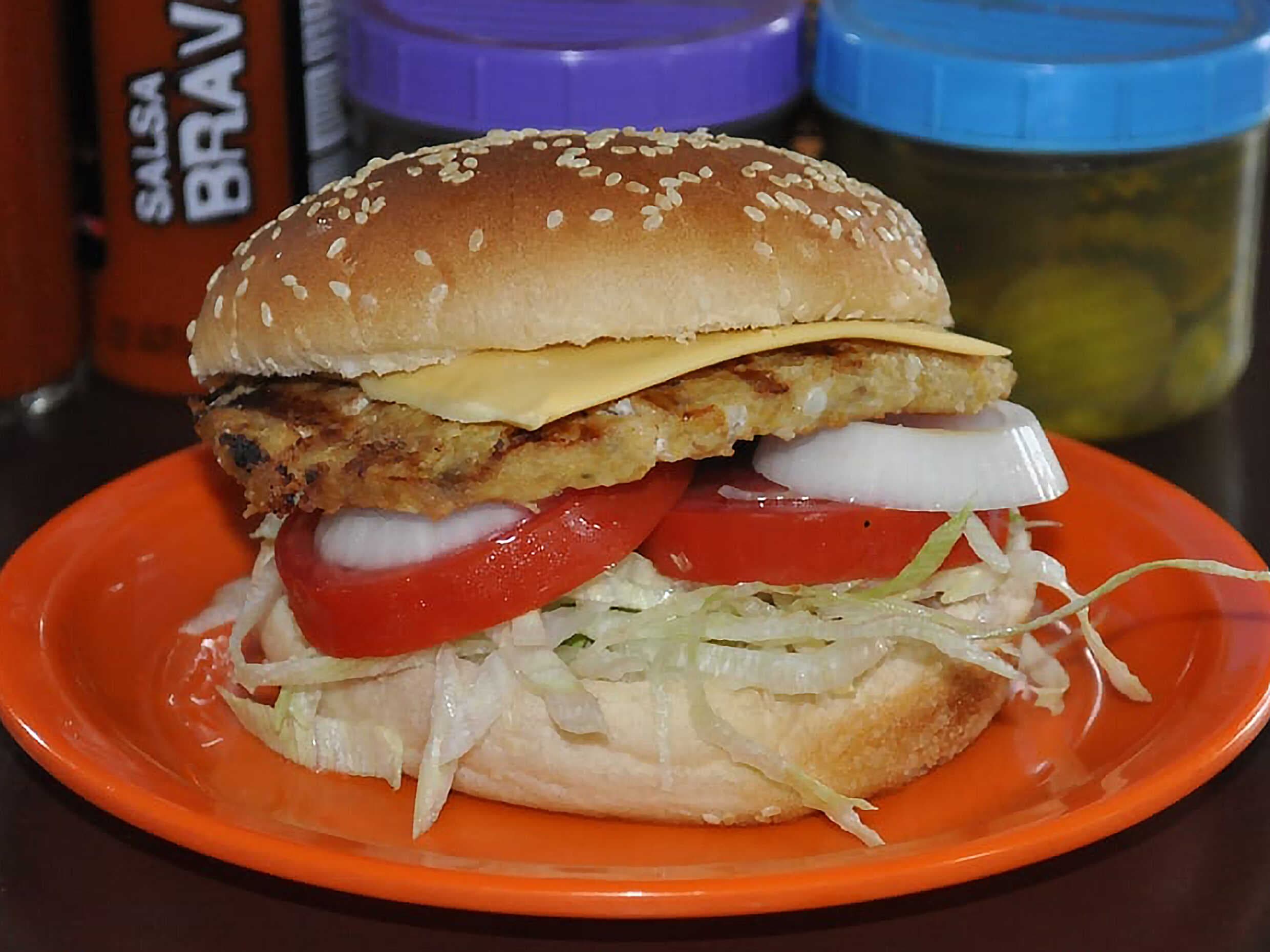 Hamburguesa de Pollo con Queso