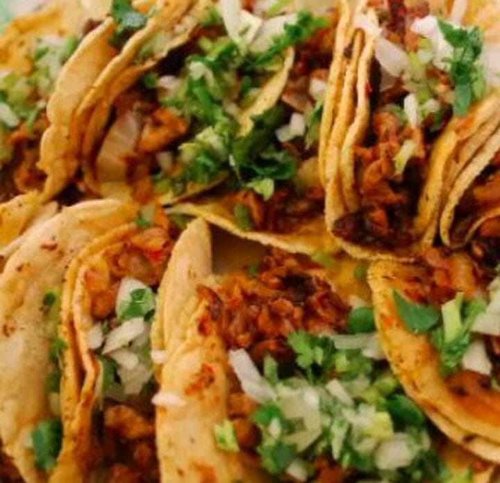 Orden de Tacos al Pastor