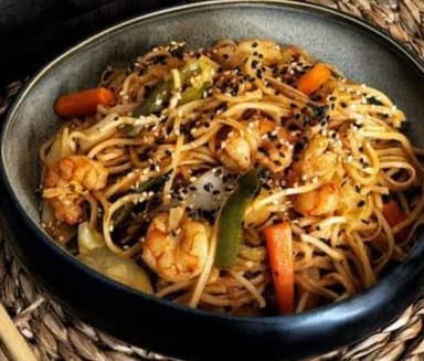 Yakisoba con Mariscos
