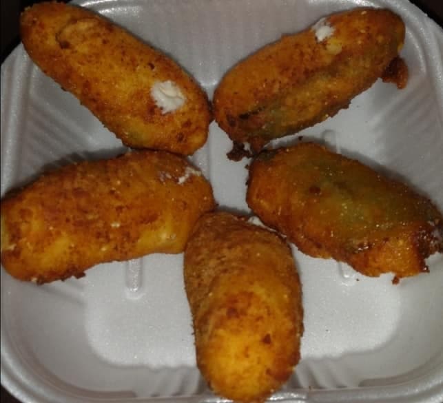 Jalapeños con Queso Crema