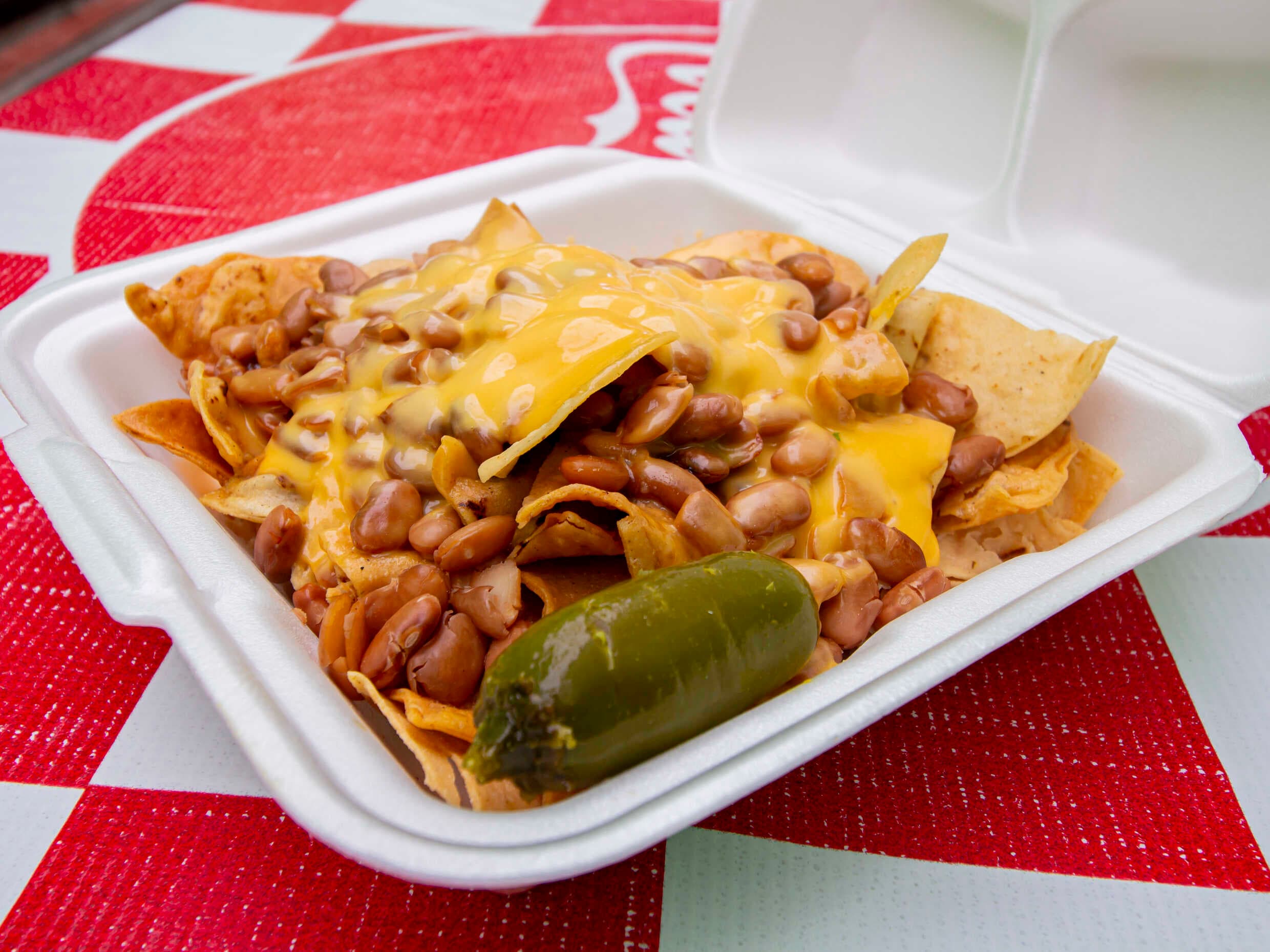 NACHOS TRADICIONALES