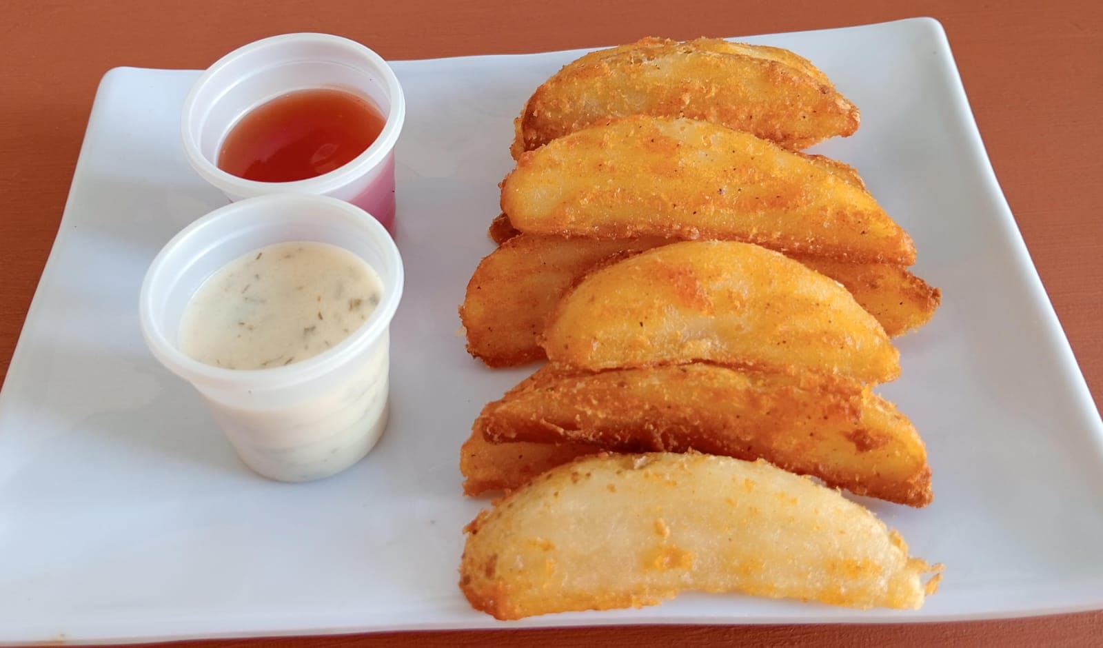 Papas en gajos.