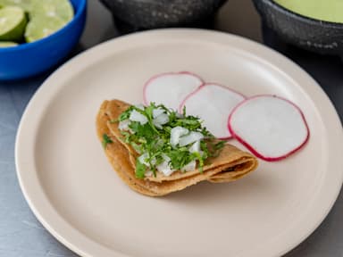 Tacos Dorados de Sesos