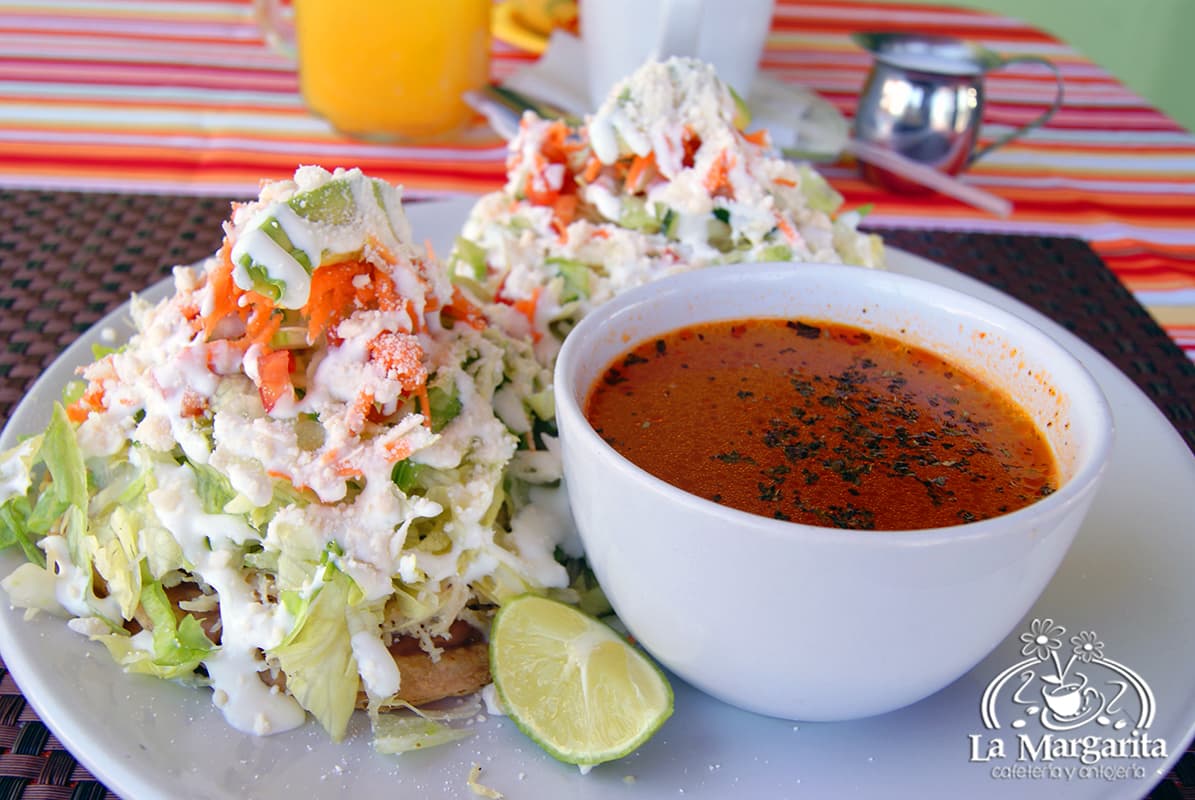 Tostadas de Pollo o Res