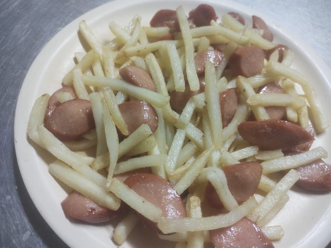 Salchipapas